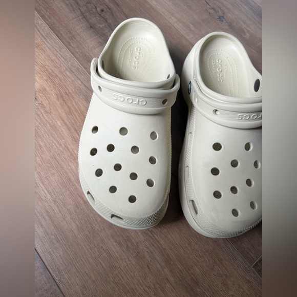 Platform crocs - Picture 2 of 4